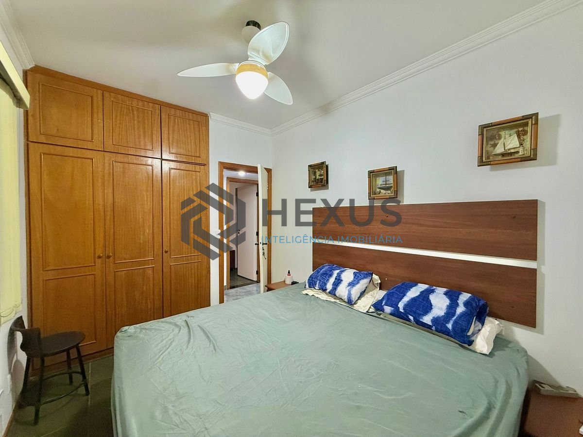 Foto 17 de Apartamento com varanda e lazer a 300m da praia na Enseada, Guarujá