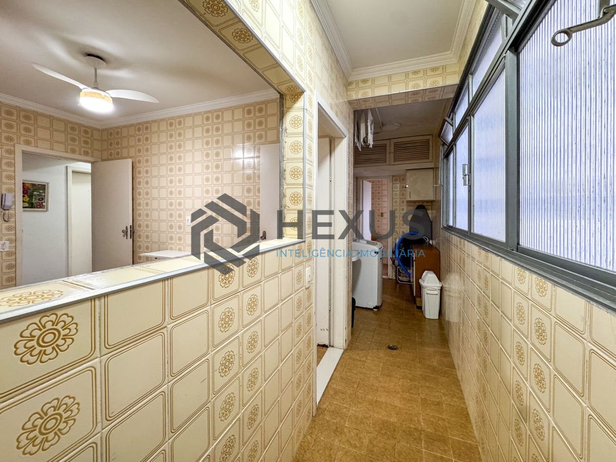 Foto 28 de Apartamento com varanda vista mar e lazer na beira mar da praia nas Pitangueiras, Guarujá