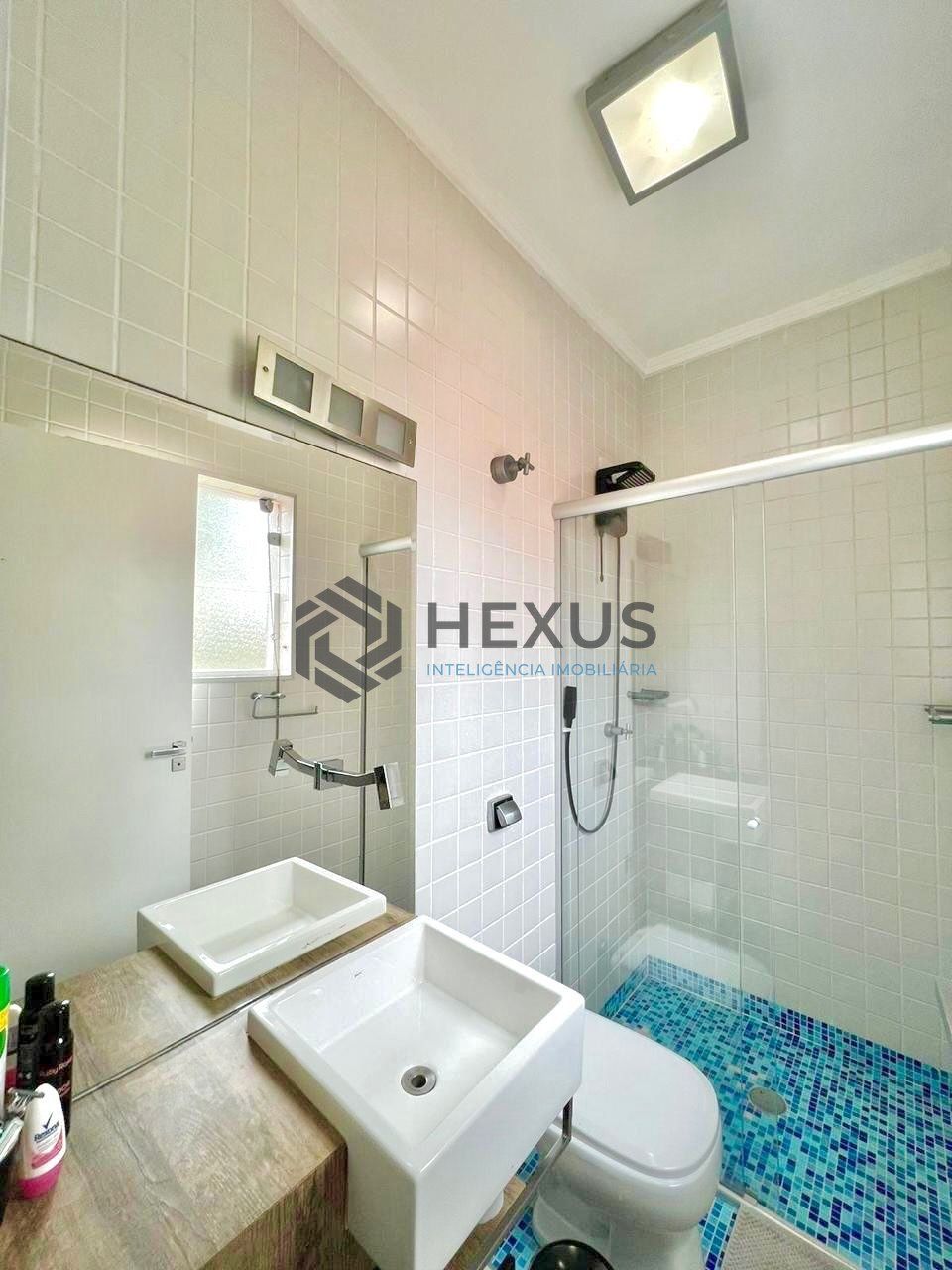 Foto 38 de Casa reformada com piscina e área gourmet no Jardim Acapulco, Guarujá