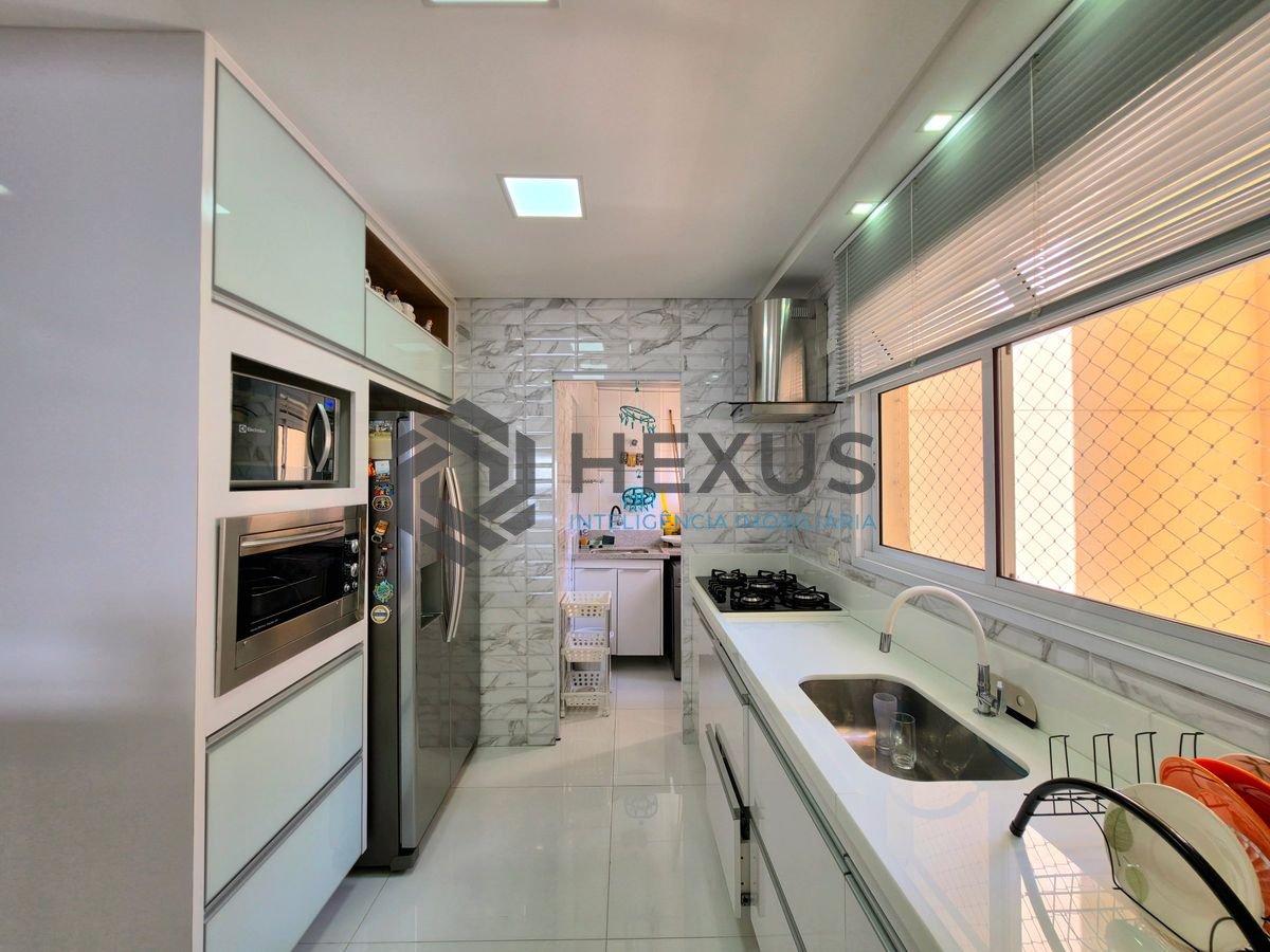 Foto 33 de Apartamento frente mar com varanda gourmet vista mar e lazer no Jardim Astúrias, Guarujá