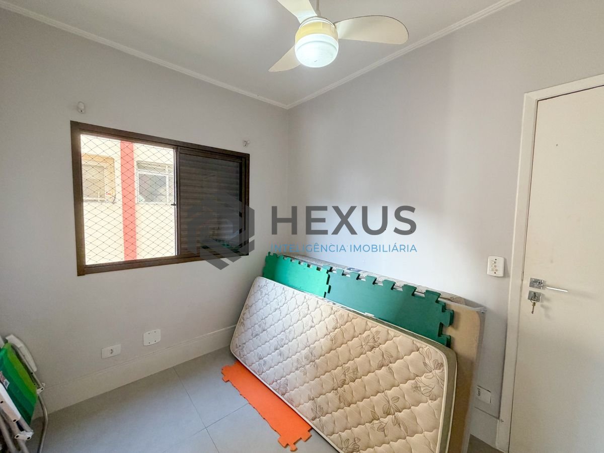 Foto 14 de Apartamento reformado com varanda e lazer no Jardim São Miguel na Enseada, Guarujá