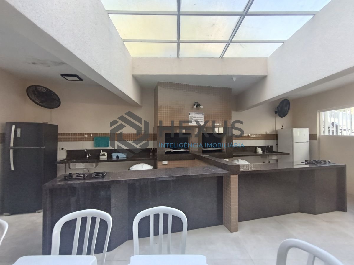 Foto 25 de Apartamento com varanda e lazer a 300m da praia na região do Tortugas na Enseada, Guarujá