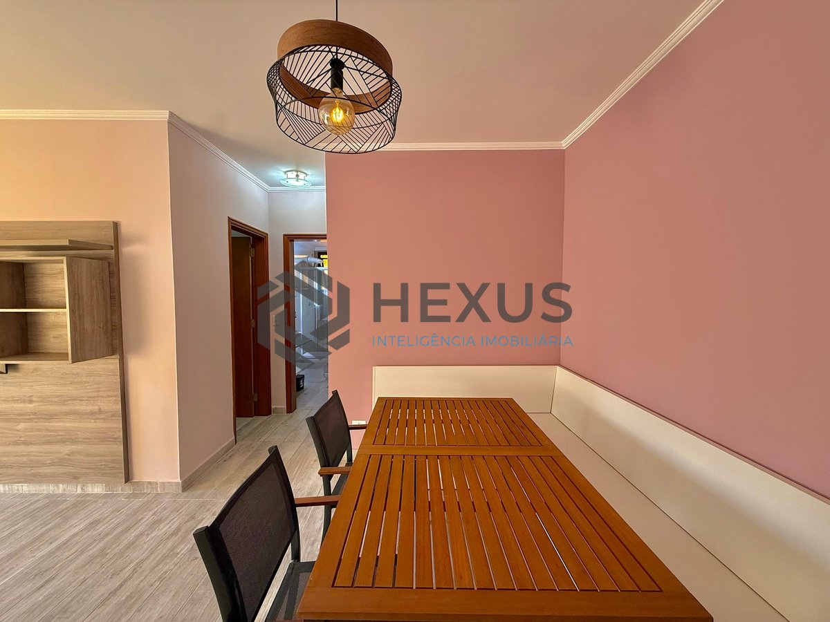 Foto 11 de Apartamento reformado com varanda e lazer a 100m da praia na Enseada, Guarujá
