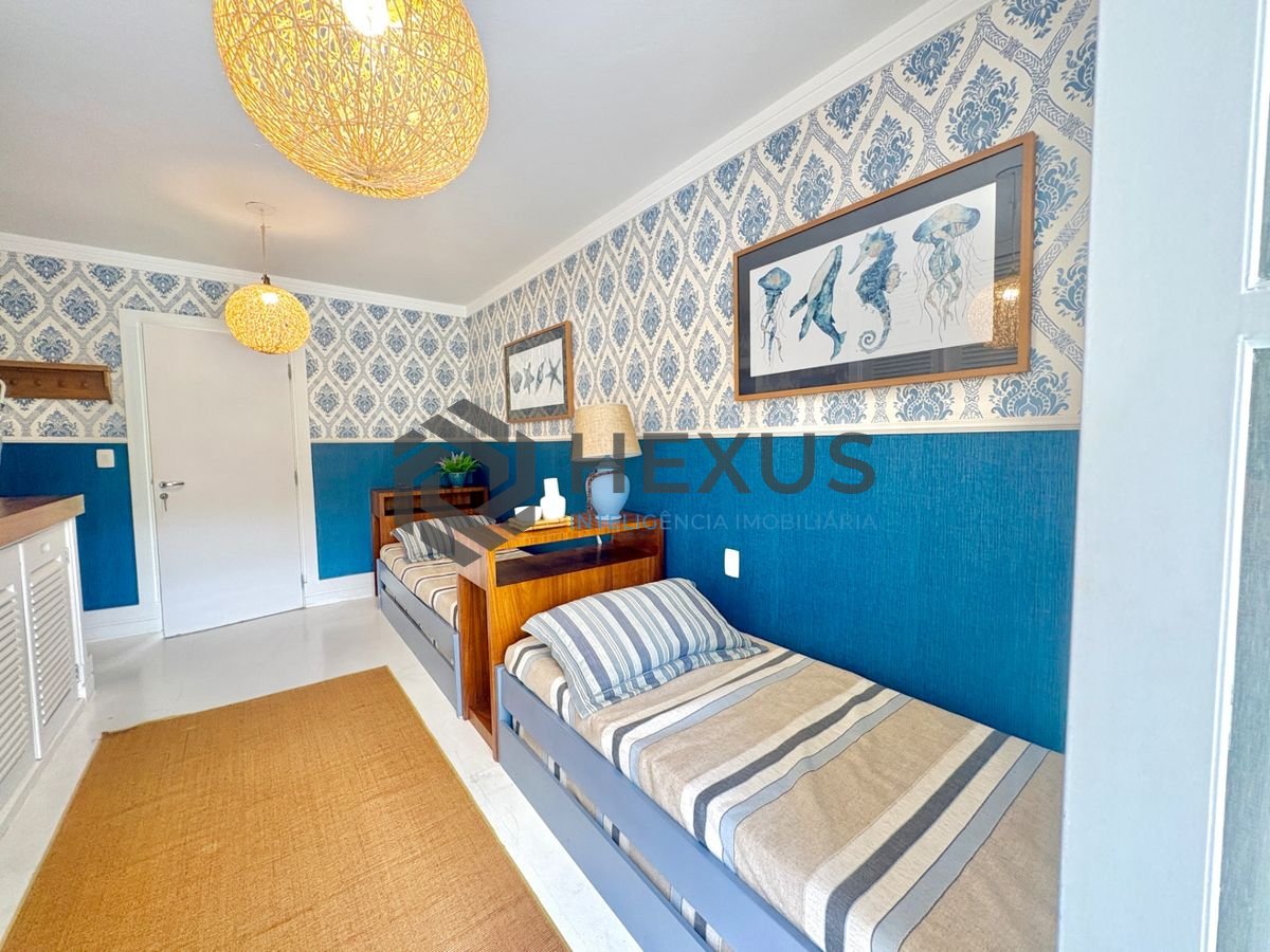 Foto 25 de Casa reformada com piscina e área gourmet no Jardim Acapulco, Guarujá