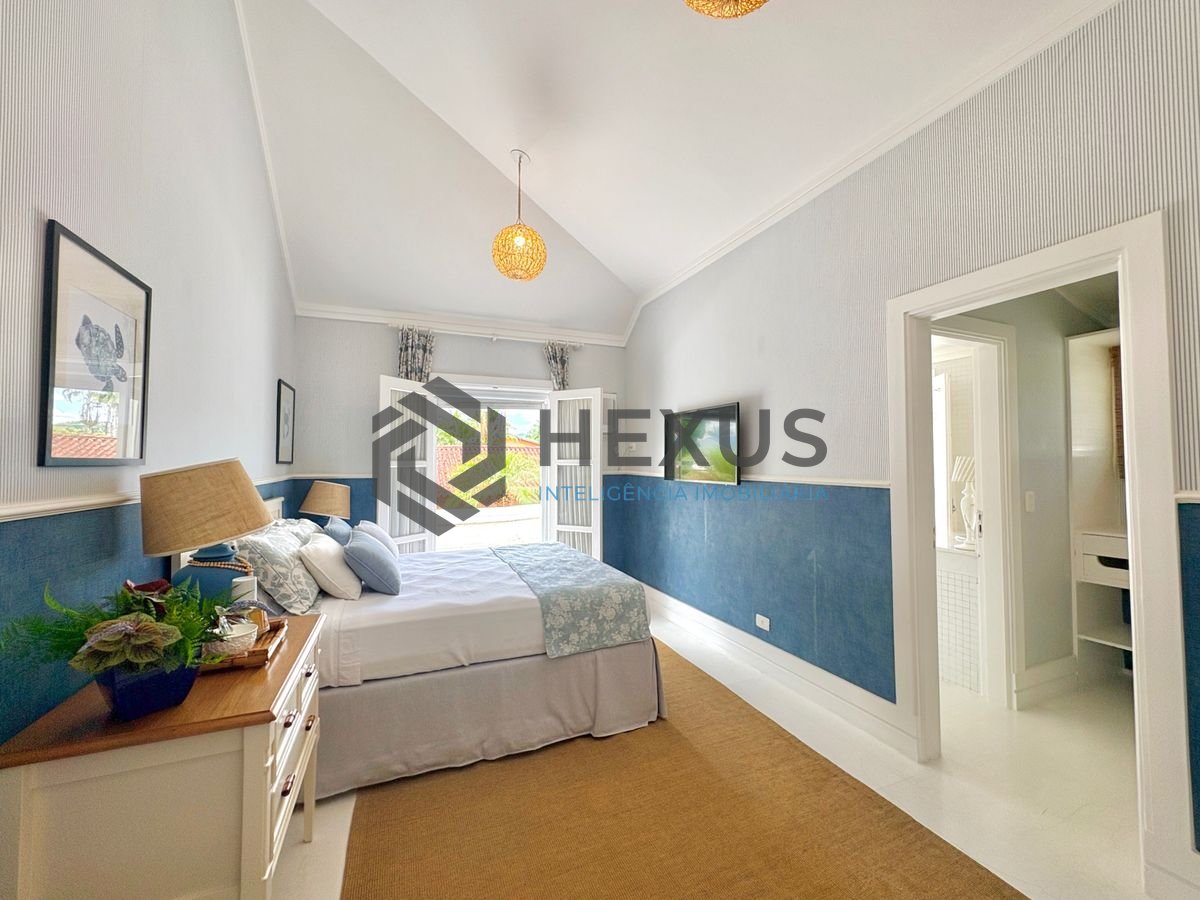Foto 39 de Casa reformada com piscina e área gourmet no Jardim Acapulco, Guarujá