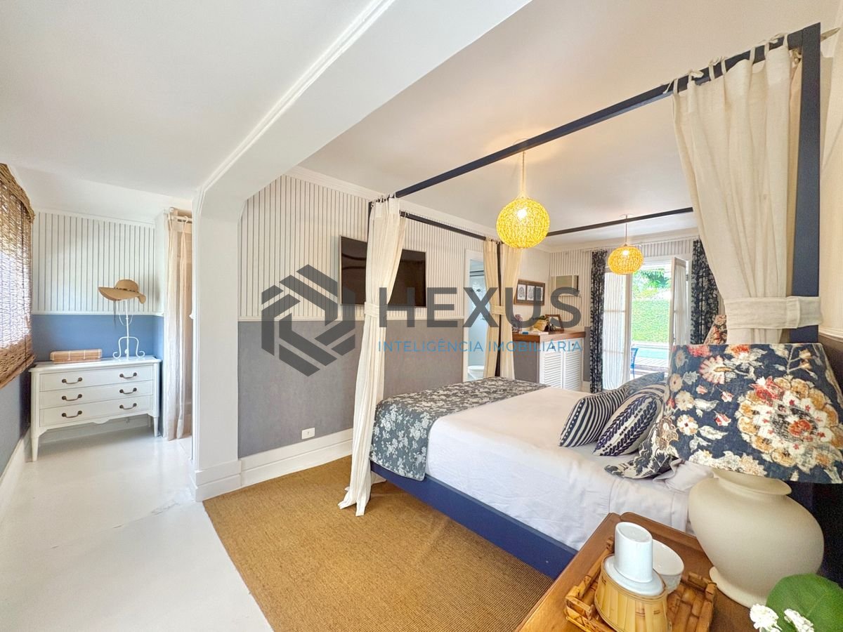 Foto 18 de Casa reformada com piscina e área gourmet no Jardim Acapulco, Guarujá