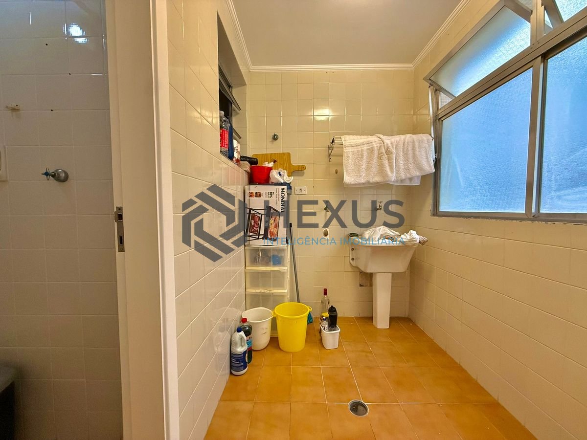 Foto 26 de Apartamento com varanda e lazer a 200m da praia na região da Acqua Mundo na Enseada, Guarujá