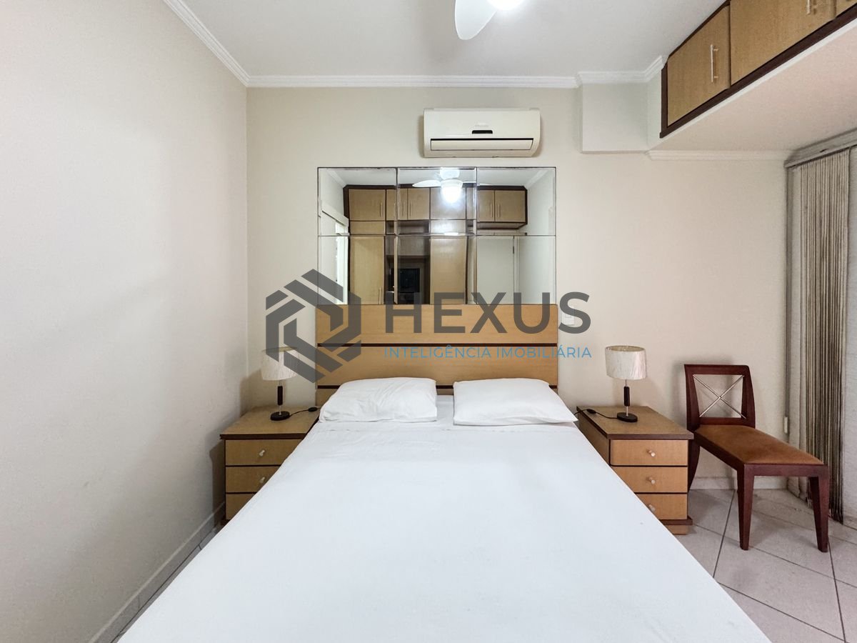Foto 22 de Apartamento reformado com varanda e lazer a 1 quadra da praia nas Pitangueiras, Guarujá