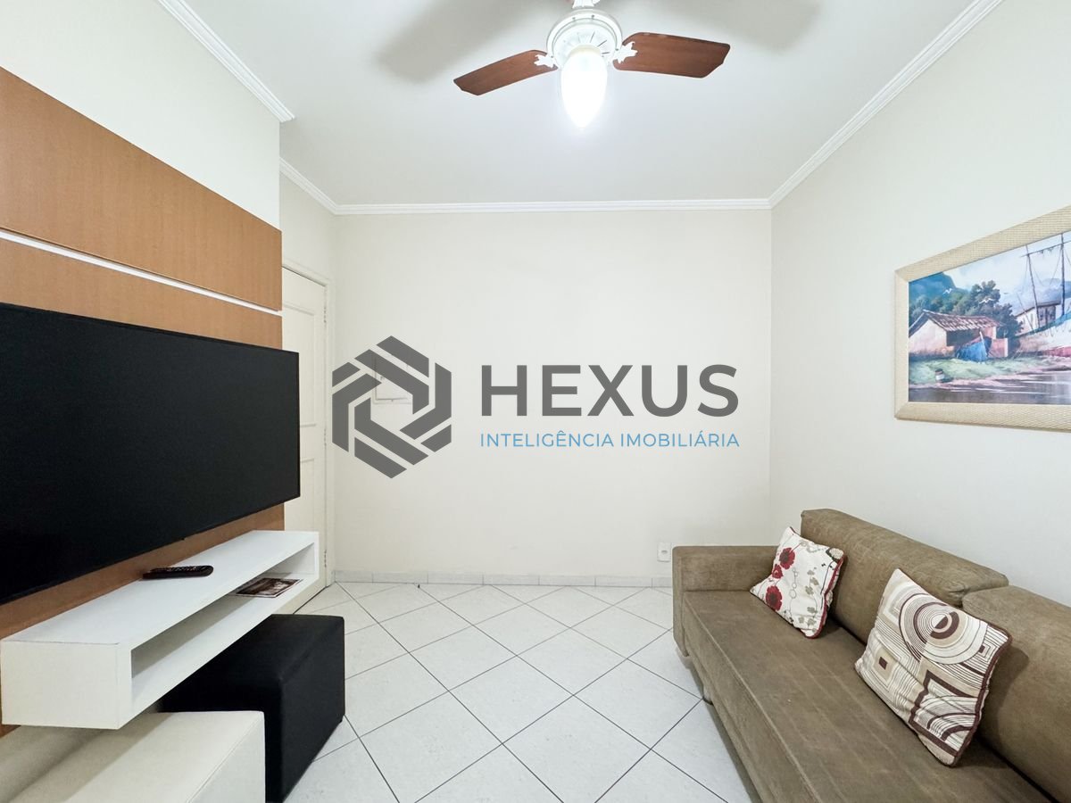 Foto 3 de Apartamento reformado com varanda e lazer a 1 quadra da praia nas Pitangueiras, Guarujá