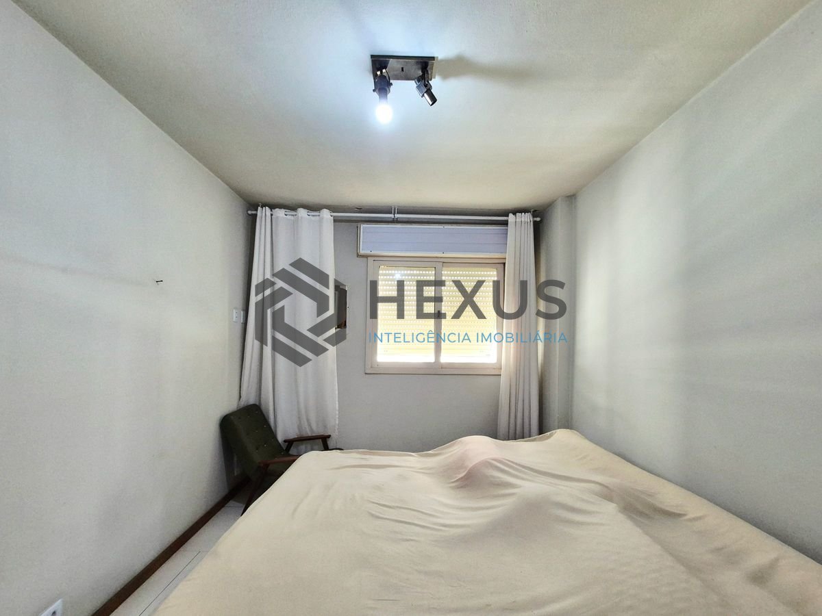 Foto 14 de Apartamento com varanda vista mar a 1 quadra da praia nas Pitangueiras, Guarujá