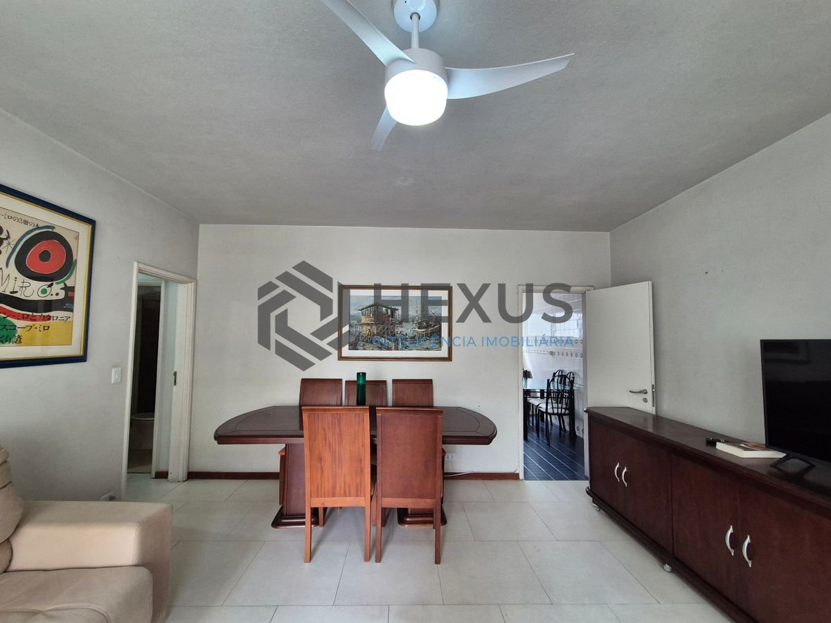 Foto 5 de Apartamento com varanda vista mar a 1 quadra da praia nas Pitangueiras, Guarujá