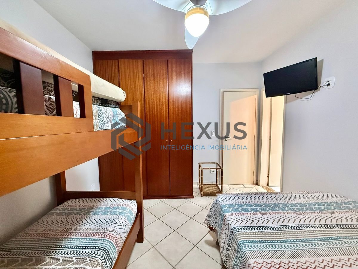 Foto 21 de Apartamento com varanda e lazer a 350m da praia na Enseada, Guarujá