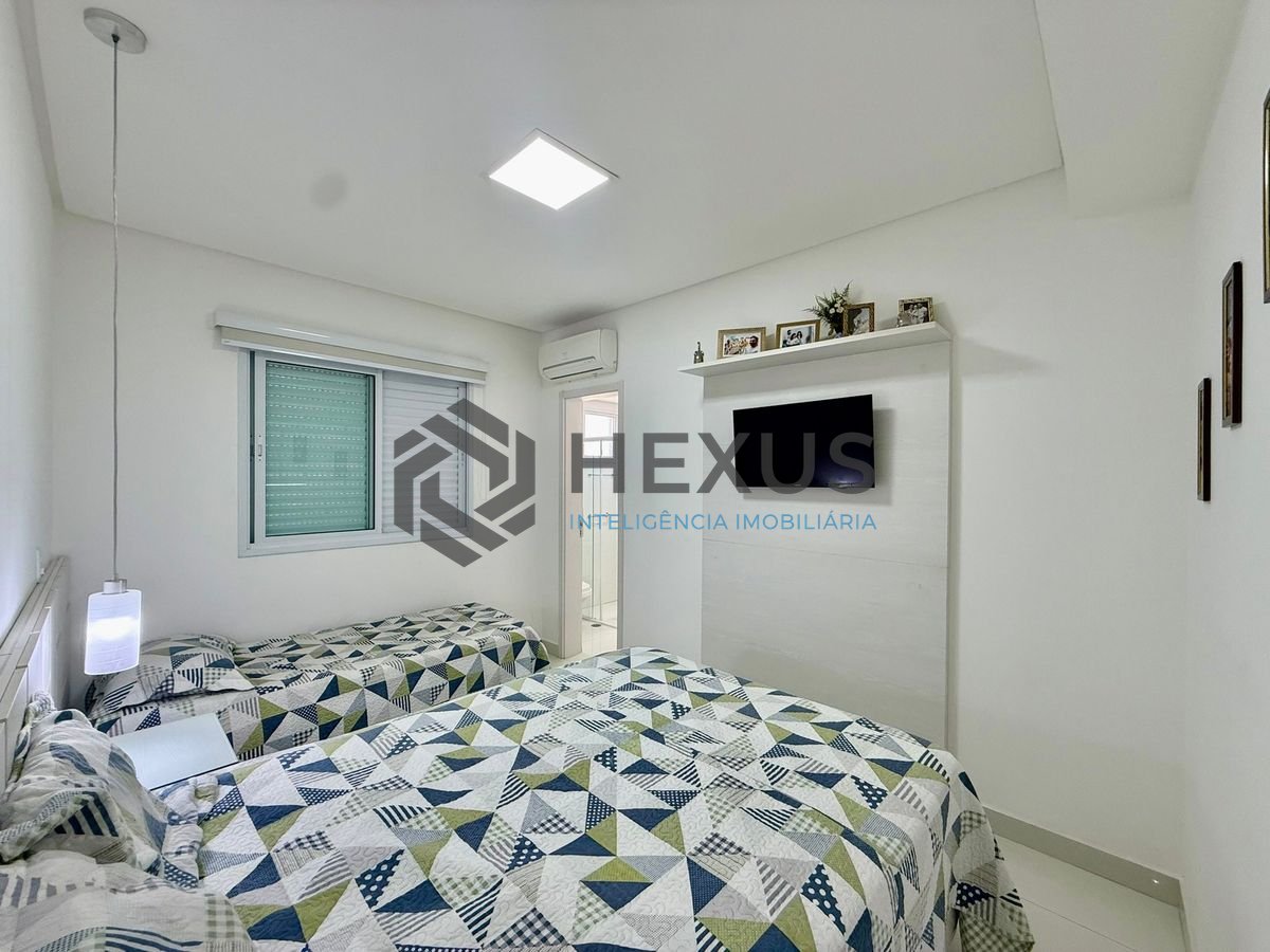 Foto 27 de Apartamento reformado com varanda gourmet vista mar e lazer a 350m da praia na região da Brunela na Enseada, Guarujá