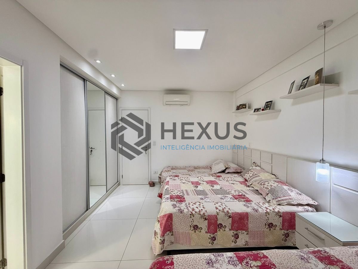 Foto 33 de Apartamento reformado com varanda gourmet vista mar e lazer a 350m da praia na região da Brunela na Enseada, Guarujá