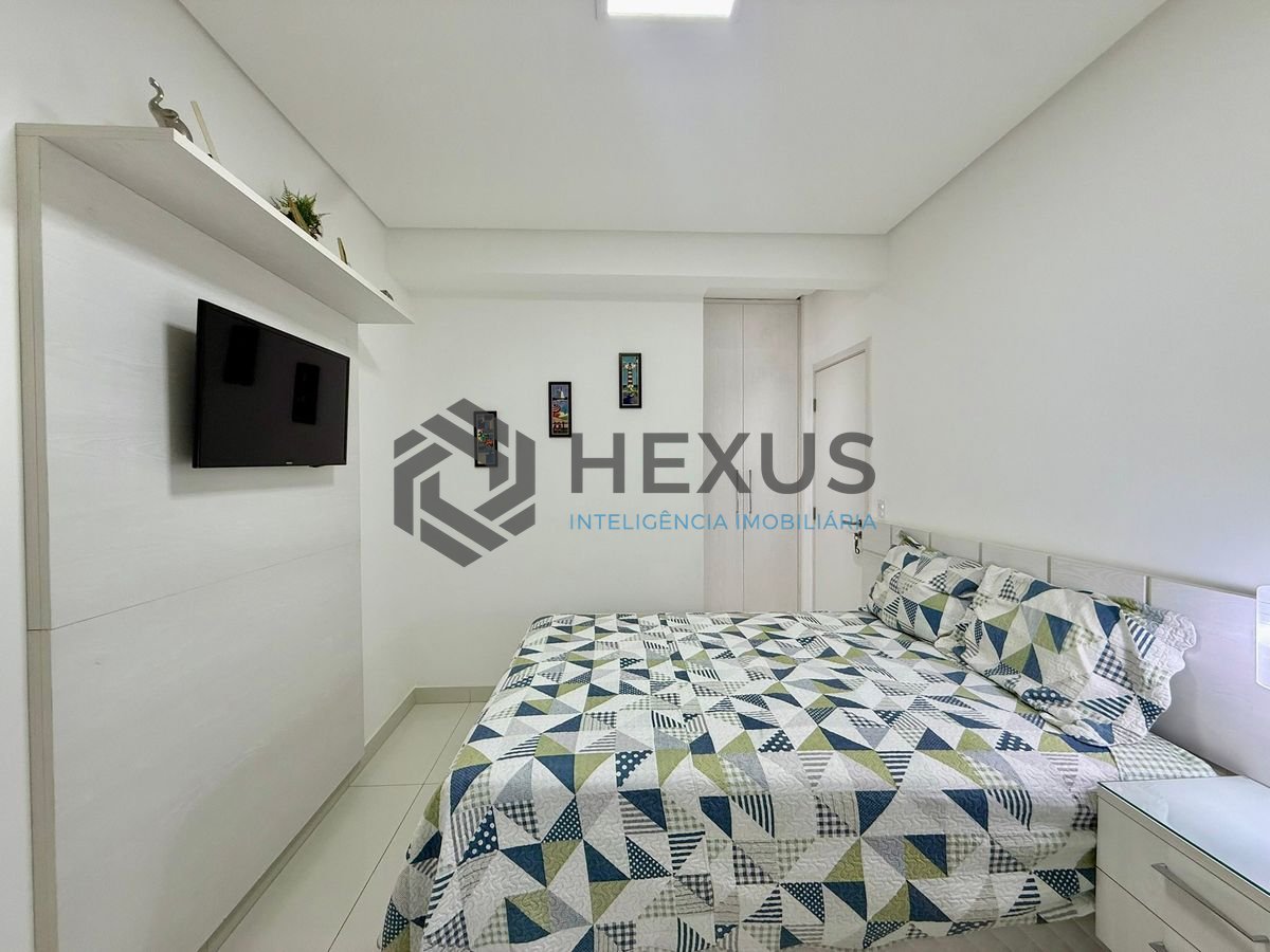 Foto 29 de Apartamento reformado com varanda gourmet vista mar e lazer a 350m da praia na região da Brunela na Enseada, Guarujá