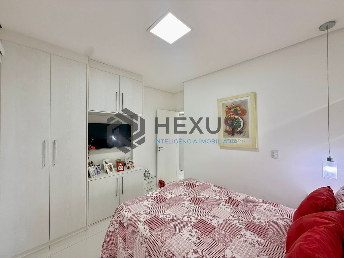 Foto 25 de Apartamento reformado com varanda gourmet vista mar e lazer a 350m da praia na região da Brunela na Enseada, Guarujá