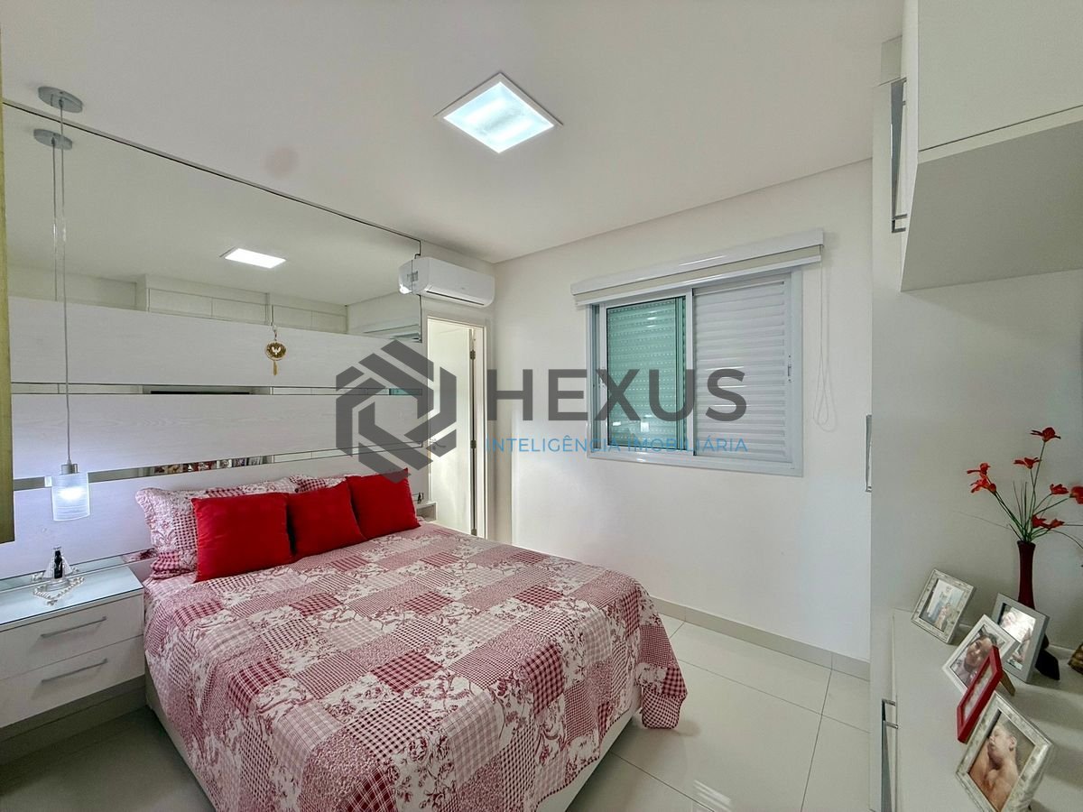 Foto 23 de Apartamento reformado com varanda gourmet vista mar e lazer a 350m da praia na região da Brunela na Enseada, Guarujá