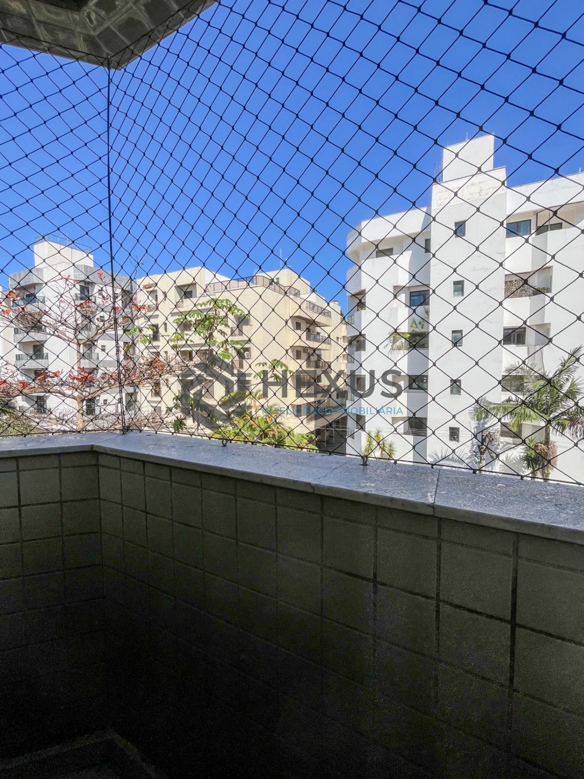 Foto 20 de Apartamento com varanda e lazer na região do Tortugas na Enseada, Guarujá
