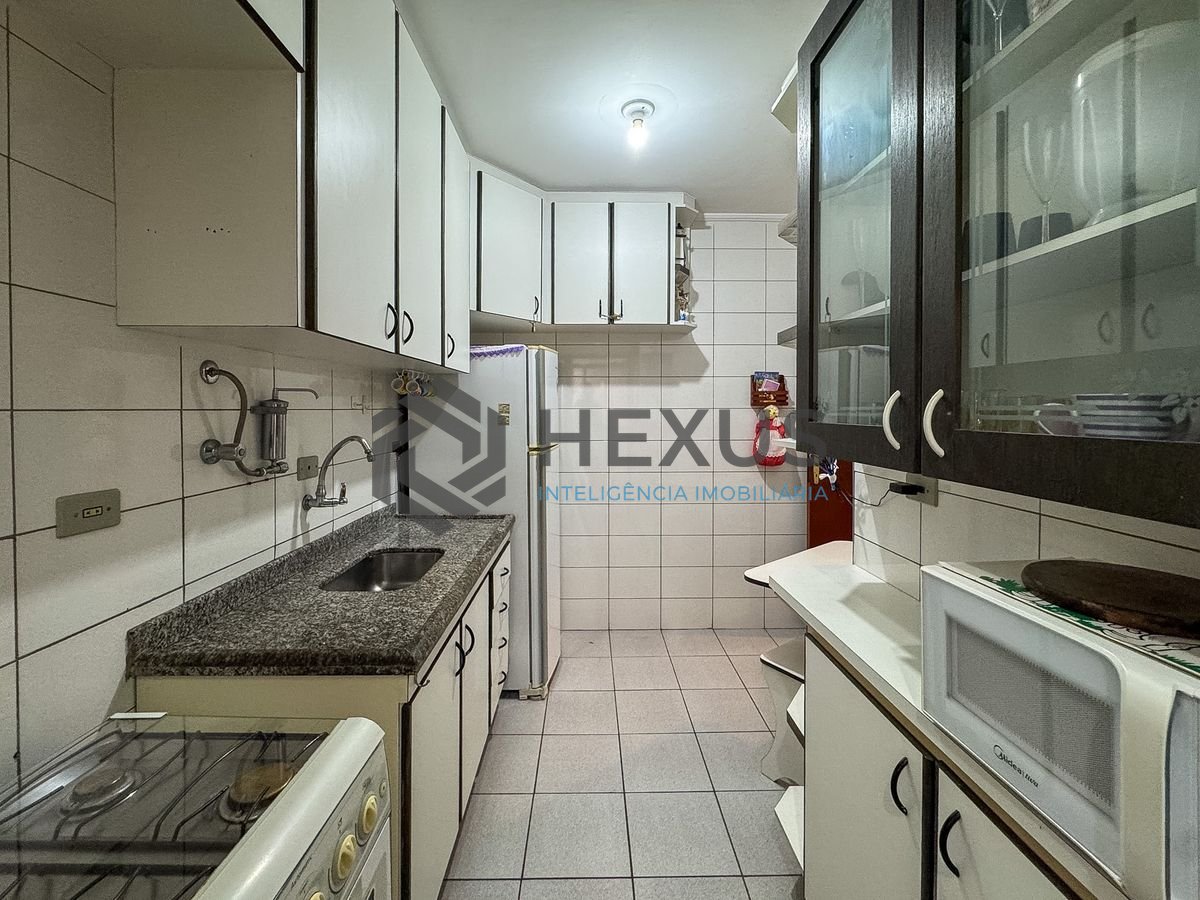 Foto 20 de Apartamento com varanda e lazer na Praia das Astúrias, Guarujá