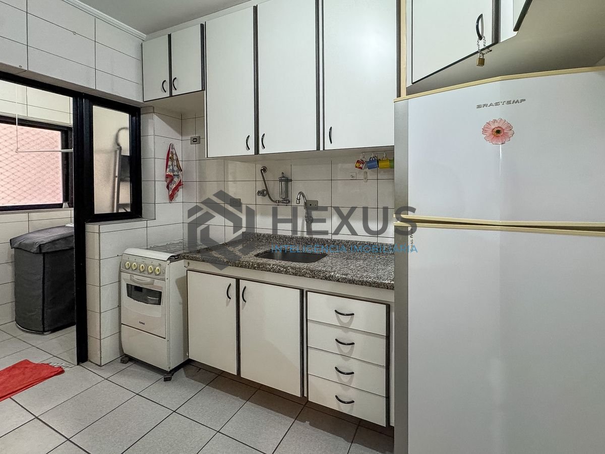 Foto 18 de Apartamento com varanda e lazer na Praia das Astúrias, Guarujá