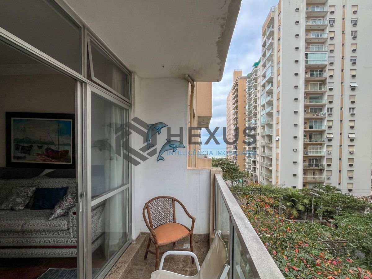 Foto 7 de Apartamento com varanda vista mar e lazer a 1 quadra da praia na região da Barra Funda nas Pitangueiras, Guarujá