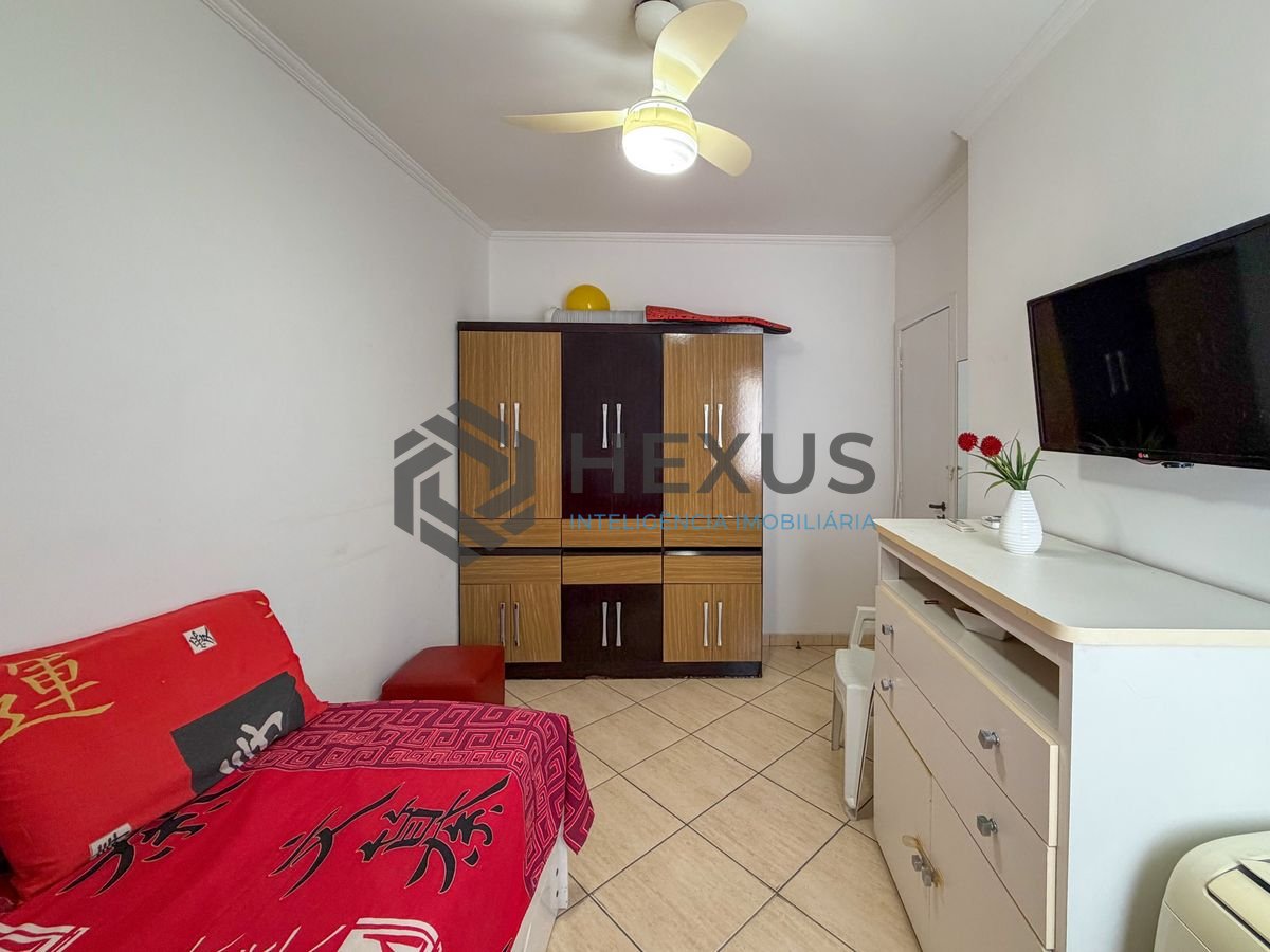 Foto 16 de Apartamento com varanda e lazer a 500m da praia na região da Região da Feira no Jardim Astúrias, Guarujá