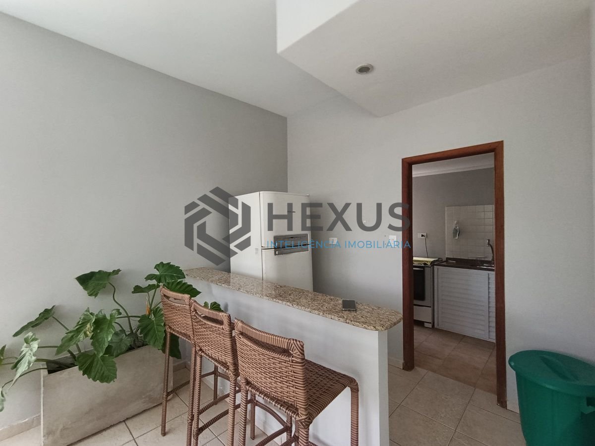 Foto 23 de Apartamento reformado com varanda e lazer a 400m da praia na Enseada, Guarujá