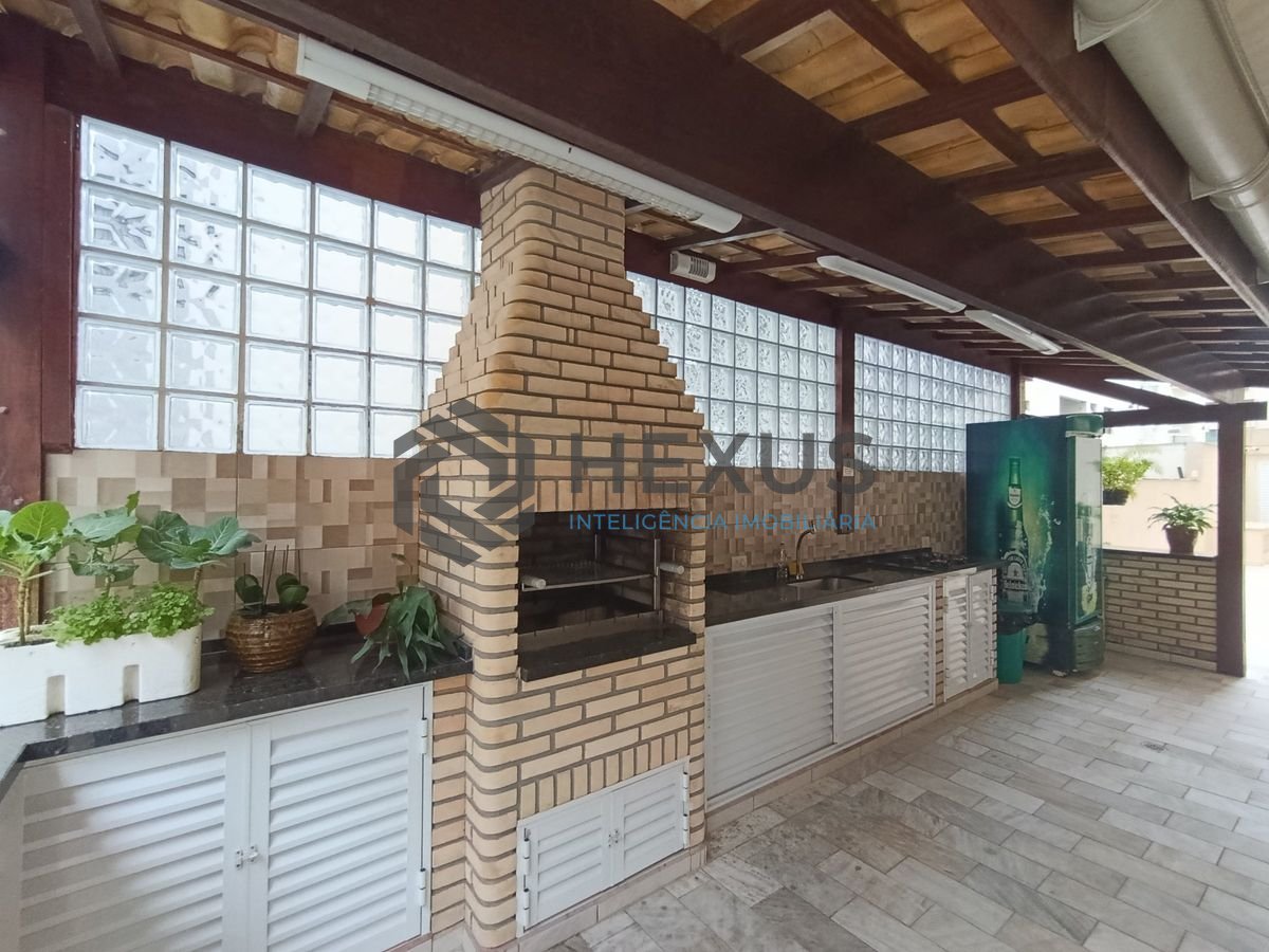 Foto 27 de Apartamento reformado com varanda e lazer a 400m da praia na Enseada, Guarujá
