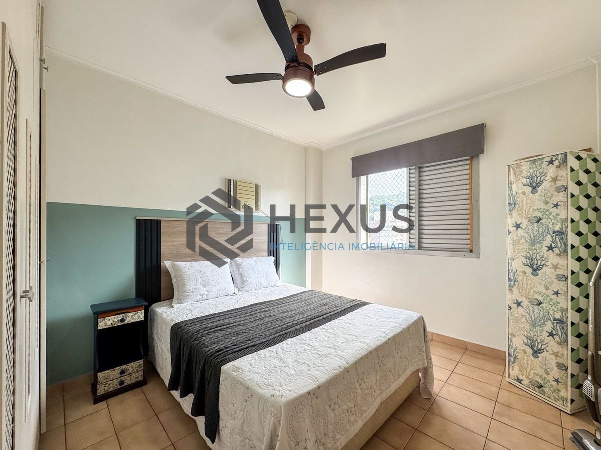 Foto 8 de Apartamento com varanda a 2 quadras da praia nas Pitangueiras, Guarujá