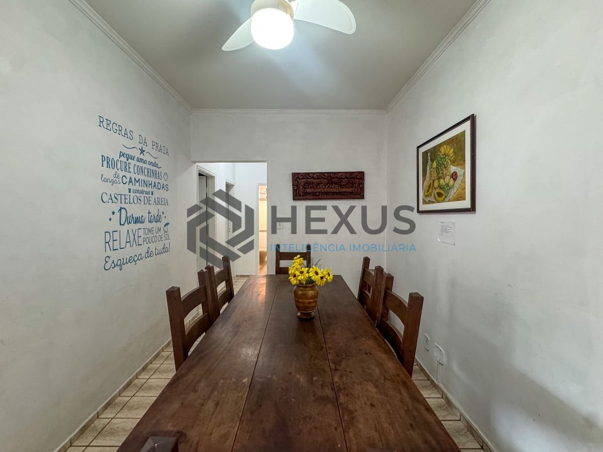 Foto 5 de Apartamento com varanda a 300m da praia no Tombo, Guarujá