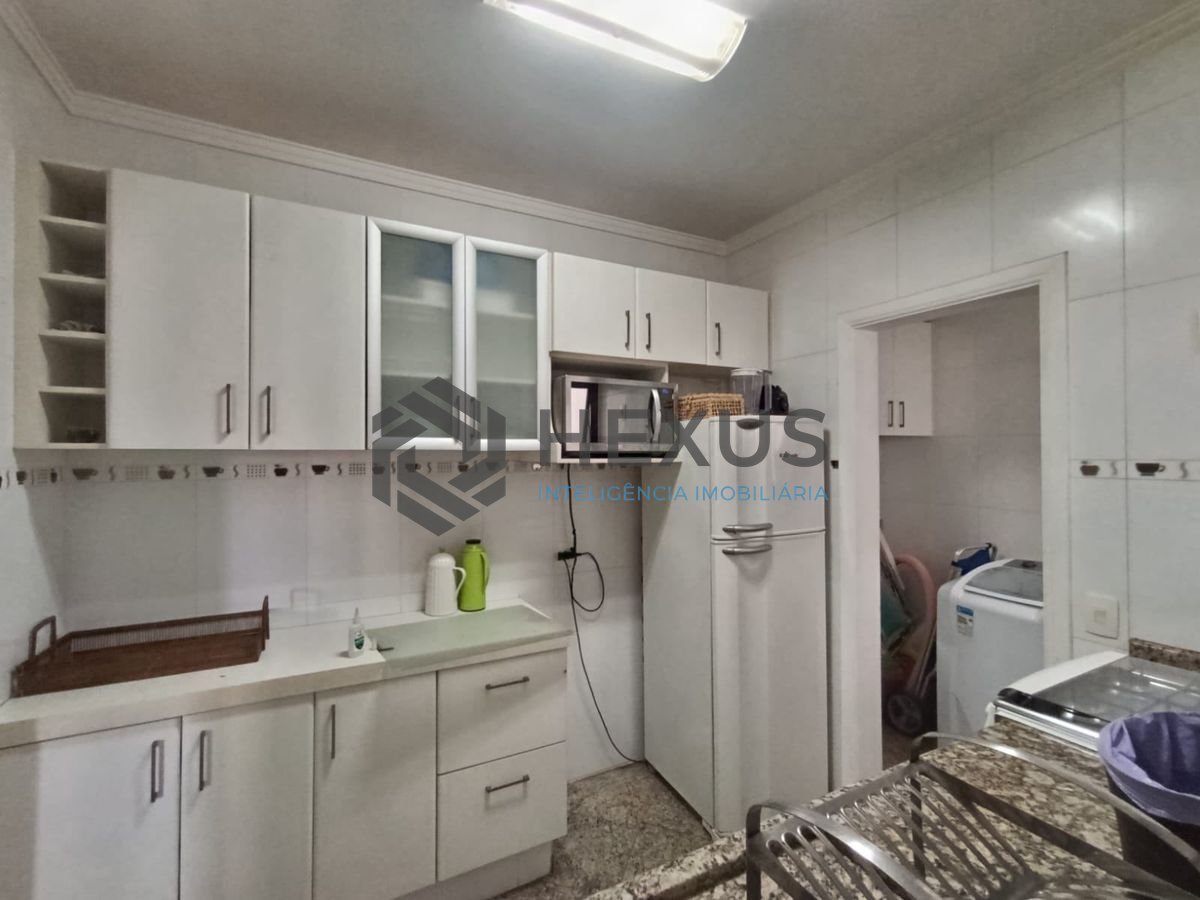 Foto 23 de Apartamento com varanda e lazer na Enseada, Guarujá