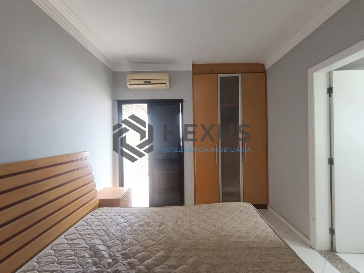 Foto 13 de Apartamento com varanda e lazer na Enseada, Guarujá