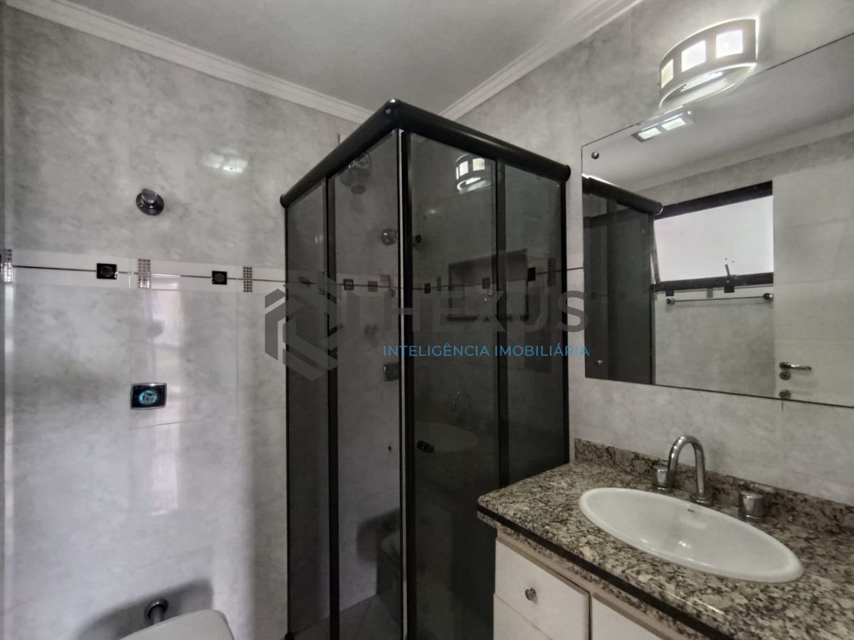 Foto 10 de Apartamento com varanda e lazer na Enseada, Guarujá
