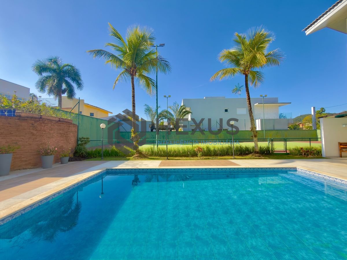 Foto 8 de Casa de alto padrão com piscina e área gourmet no Jardim Acapulco, Guarujá
