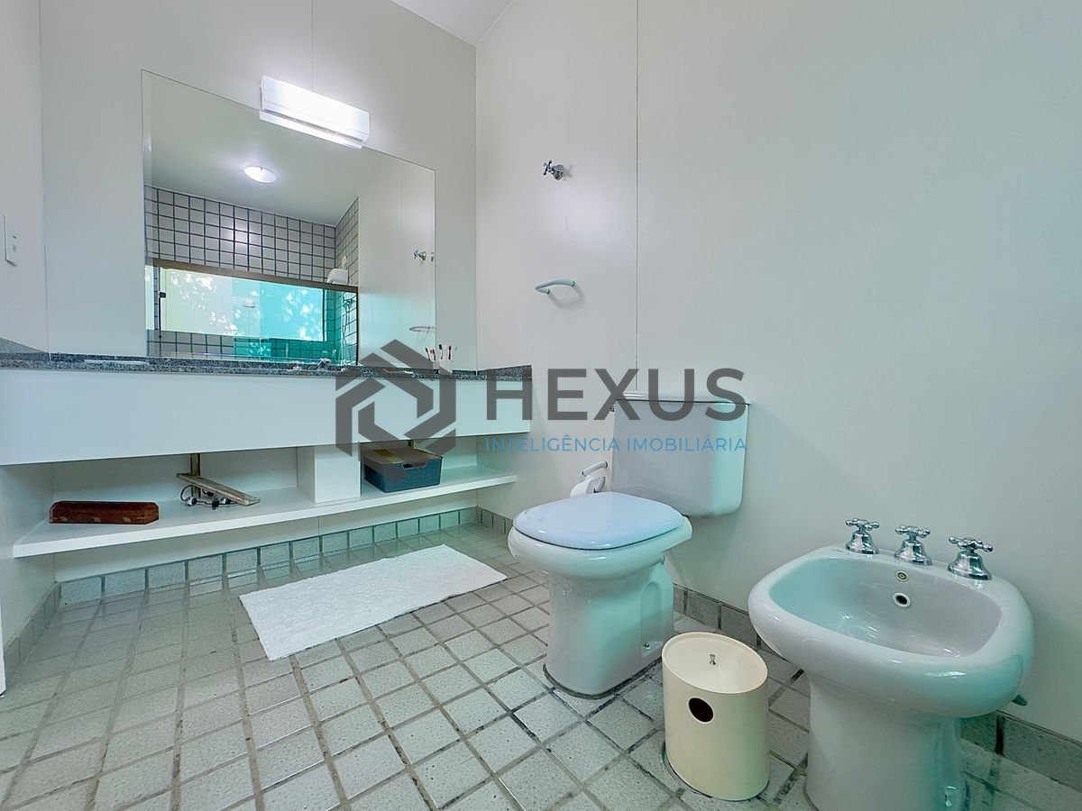 Foto 32 de Casa de alto padrão com piscina e área gourmet no Jardim Acapulco, Guarujá