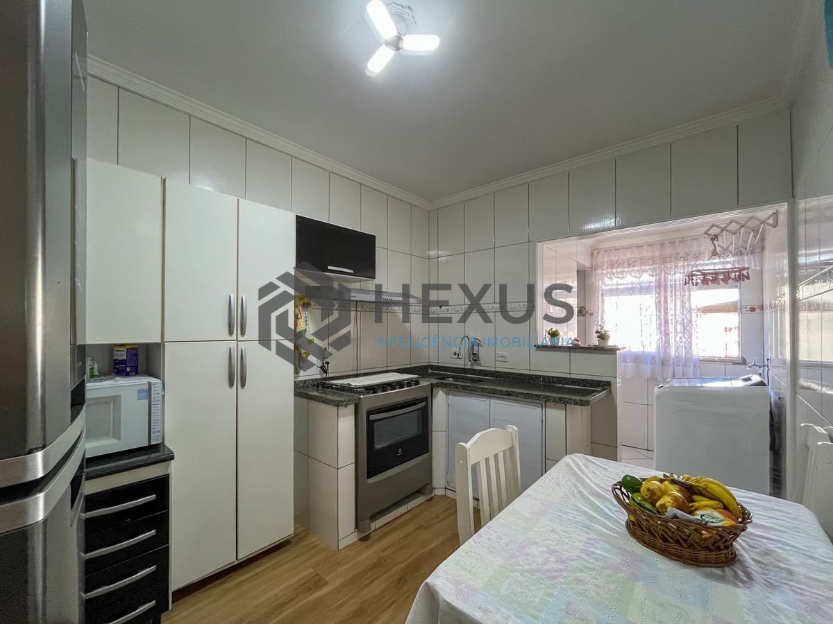 Foto 19 de Apartamento com varanda na região da Brunella na Enseada, Guarujá