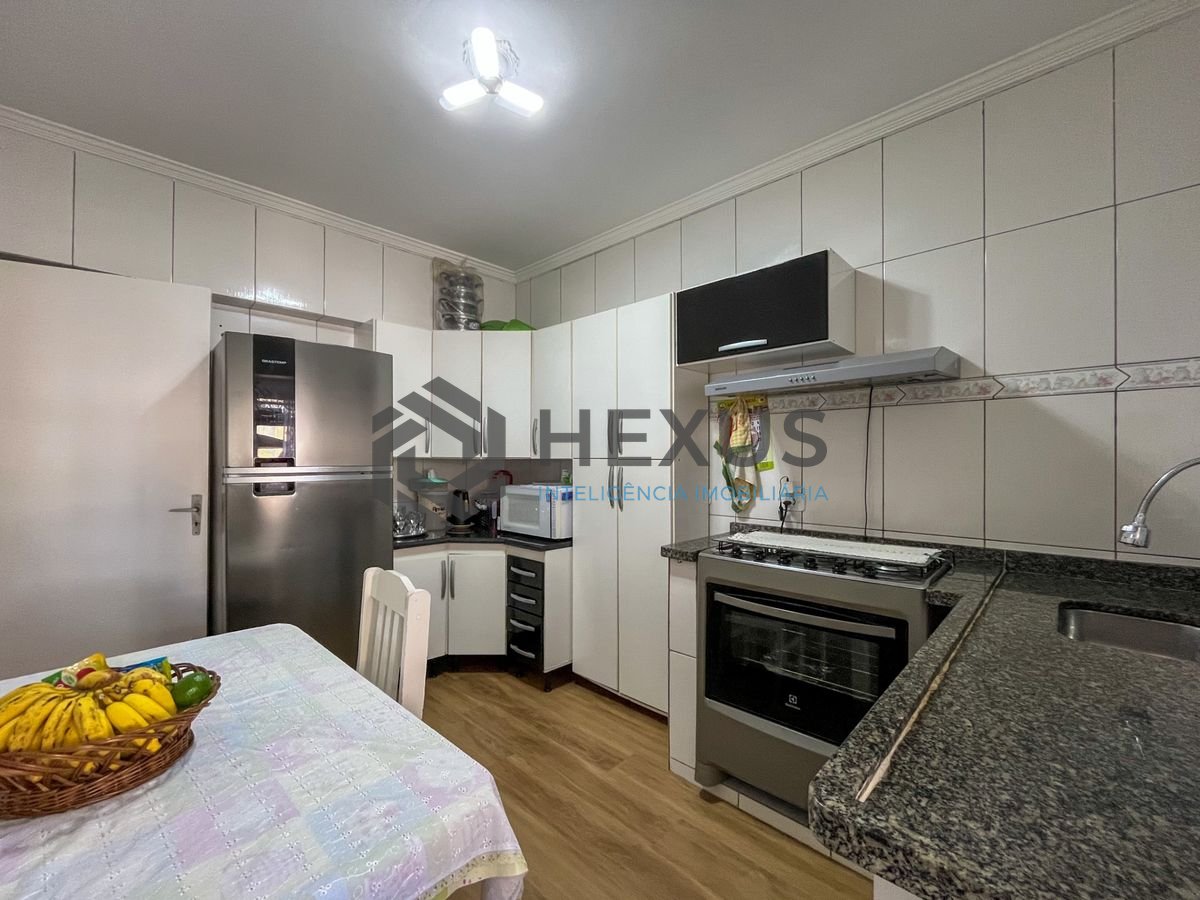 Foto 21 de Apartamento com varanda na região da Brunella na Enseada, Guarujá