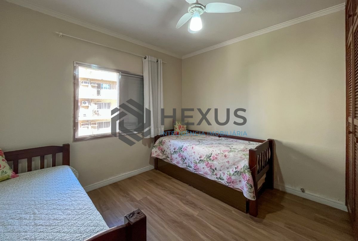Foto 14 de Apartamento com varanda na região da Brunella na Enseada, Guarujá