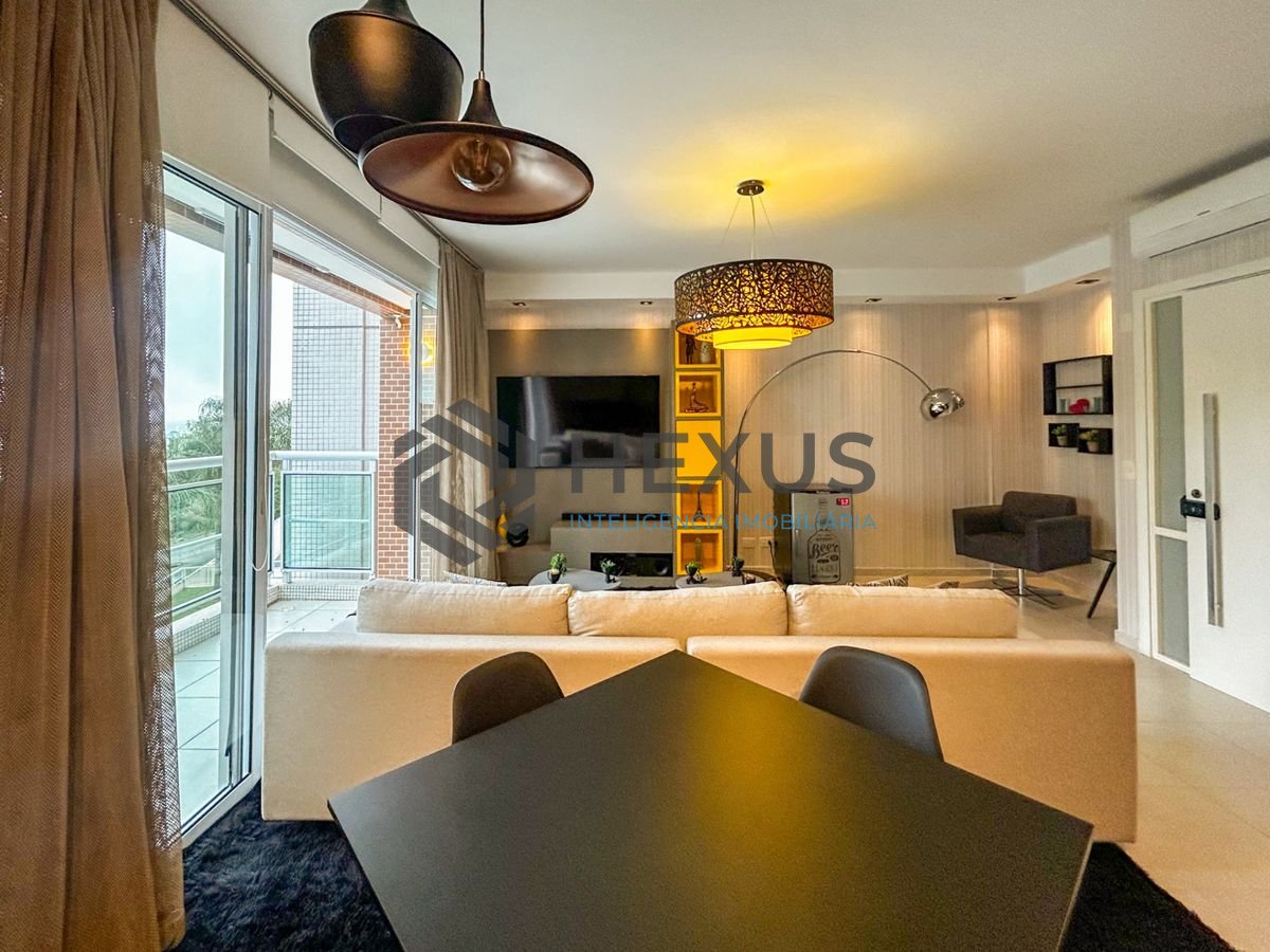 Foto 8 de Apartamento Duplex reformado com varanda vista mar e lazer  no Tortugas na Enseada, Guarujá