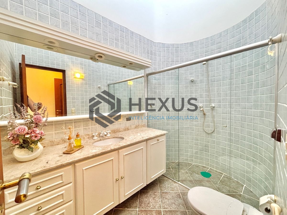Foto 23 de Casa reformada com piscina e área gourmet no Jardim Acapulco, Guarujá