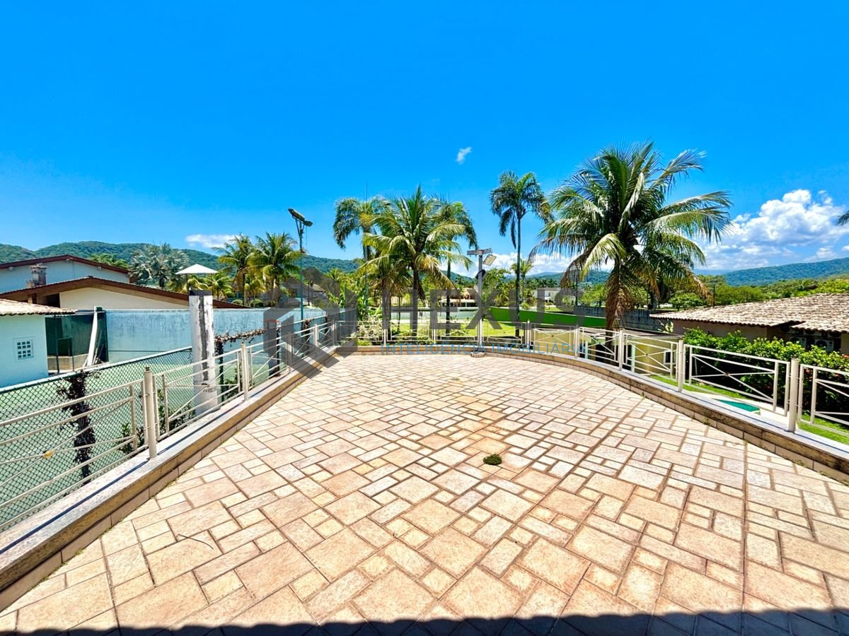Foto 27 de Casa reformada com piscina e área gourmet no Jardim Acapulco, Guarujá