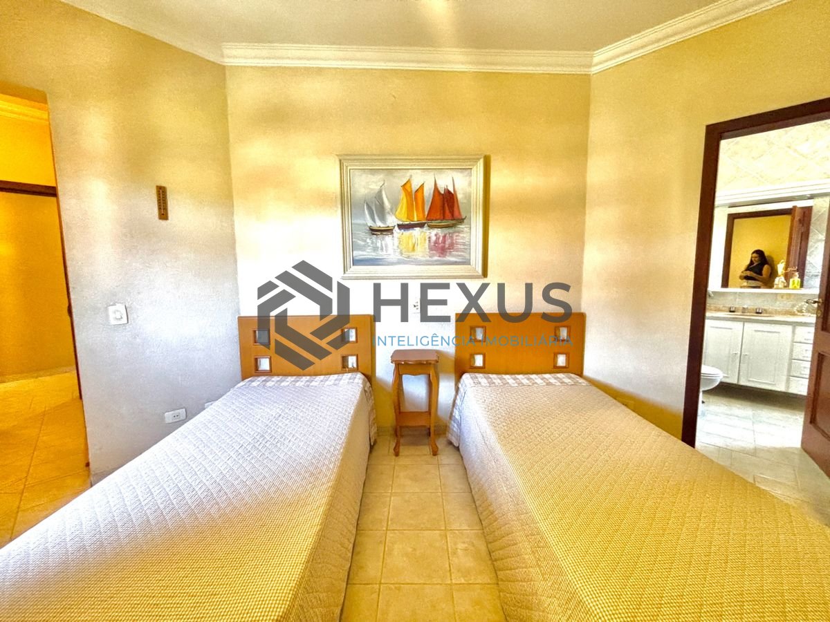 Foto 18 de Casa reformada com piscina e área gourmet no Jardim Acapulco, Guarujá
