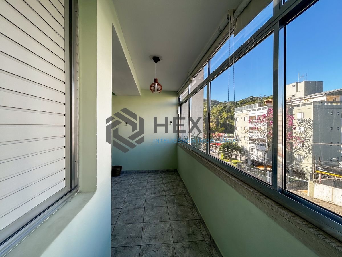 Foto 7 de Apartamento com varanda e lazer a 500m da praia na região do Jardim Las Palmas no Jardim Astúrias, Guarujá