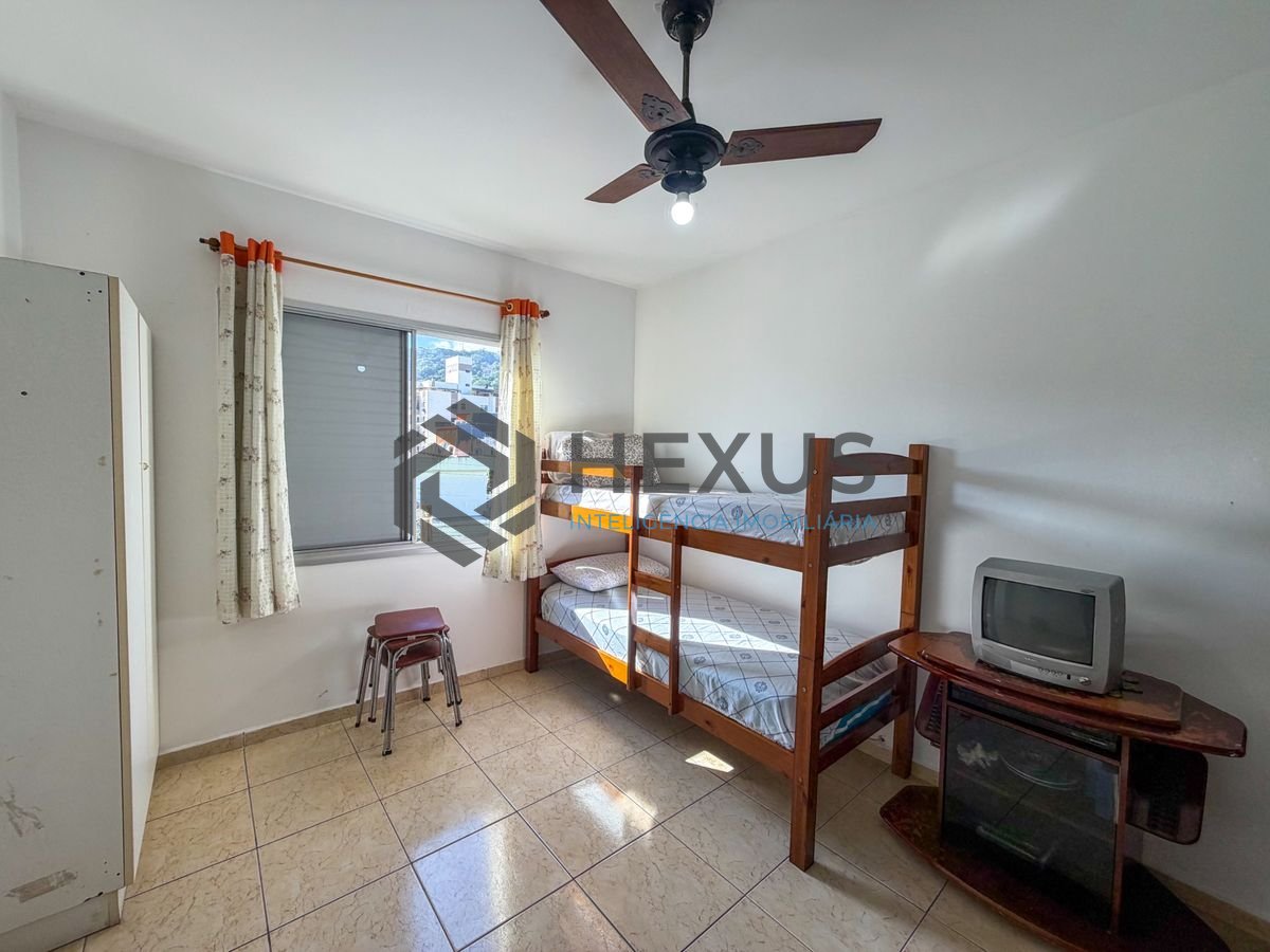 Foto 8 de Apartamento a 500m da praia na região da Vila Júlia na Enseada, Guarujá