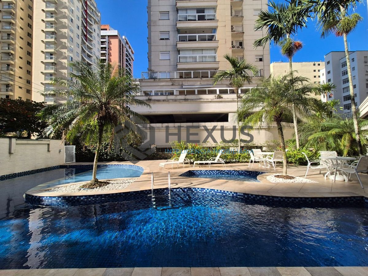 Foto 36 de Apartamento reformado com varanda gourmet vista mar e lazer na beira mar nas Pitangueiras, Guarujá