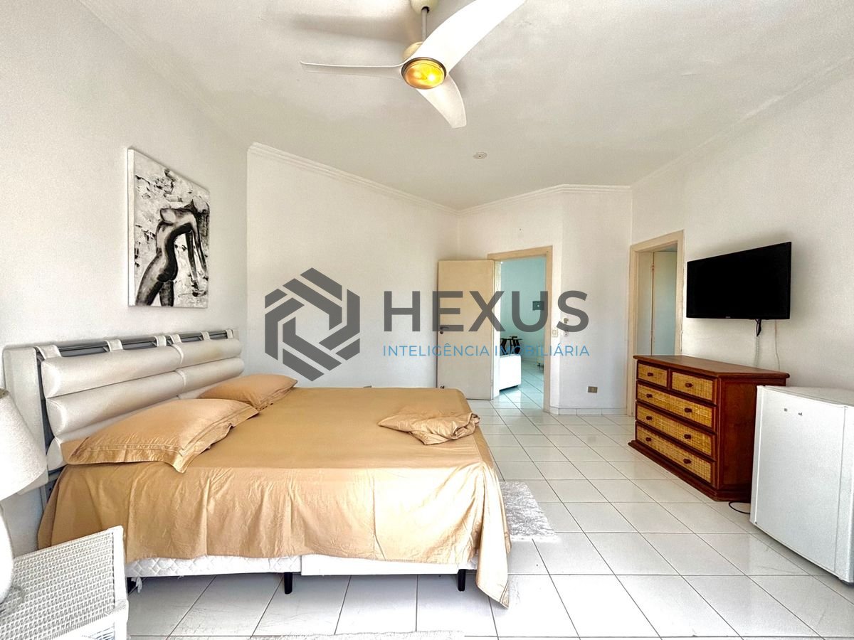 Foto 20 de Casa reformada com piscina e área gourmet no Jardim Acapulco, Guarujá