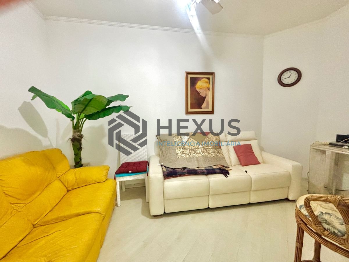Foto 13 de Casa reformada com piscina e área gourmet no Jardim Acapulco, Guarujá