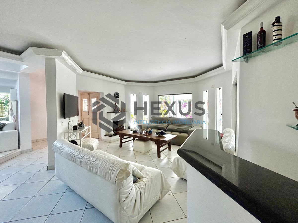 Foto 4 de Casa reformada com piscina e área gourmet no Jardim Acapulco, Guarujá