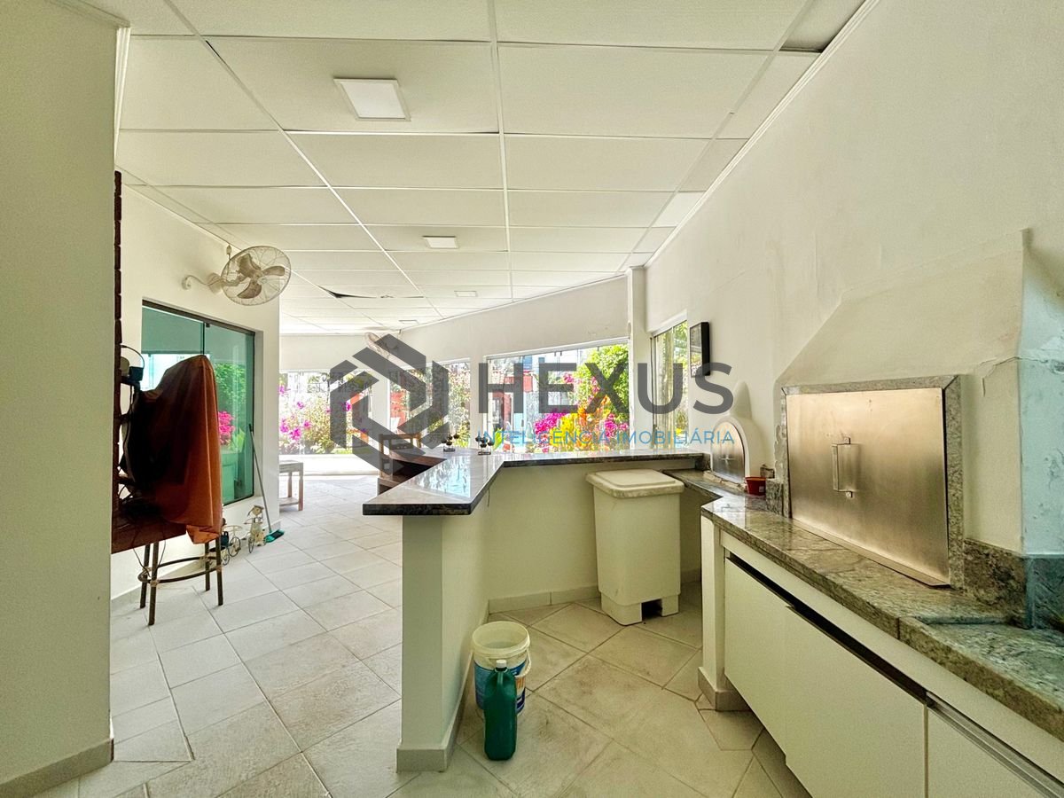 Foto 12 de Casa reformada com piscina e área gourmet no Jardim Acapulco, Guarujá