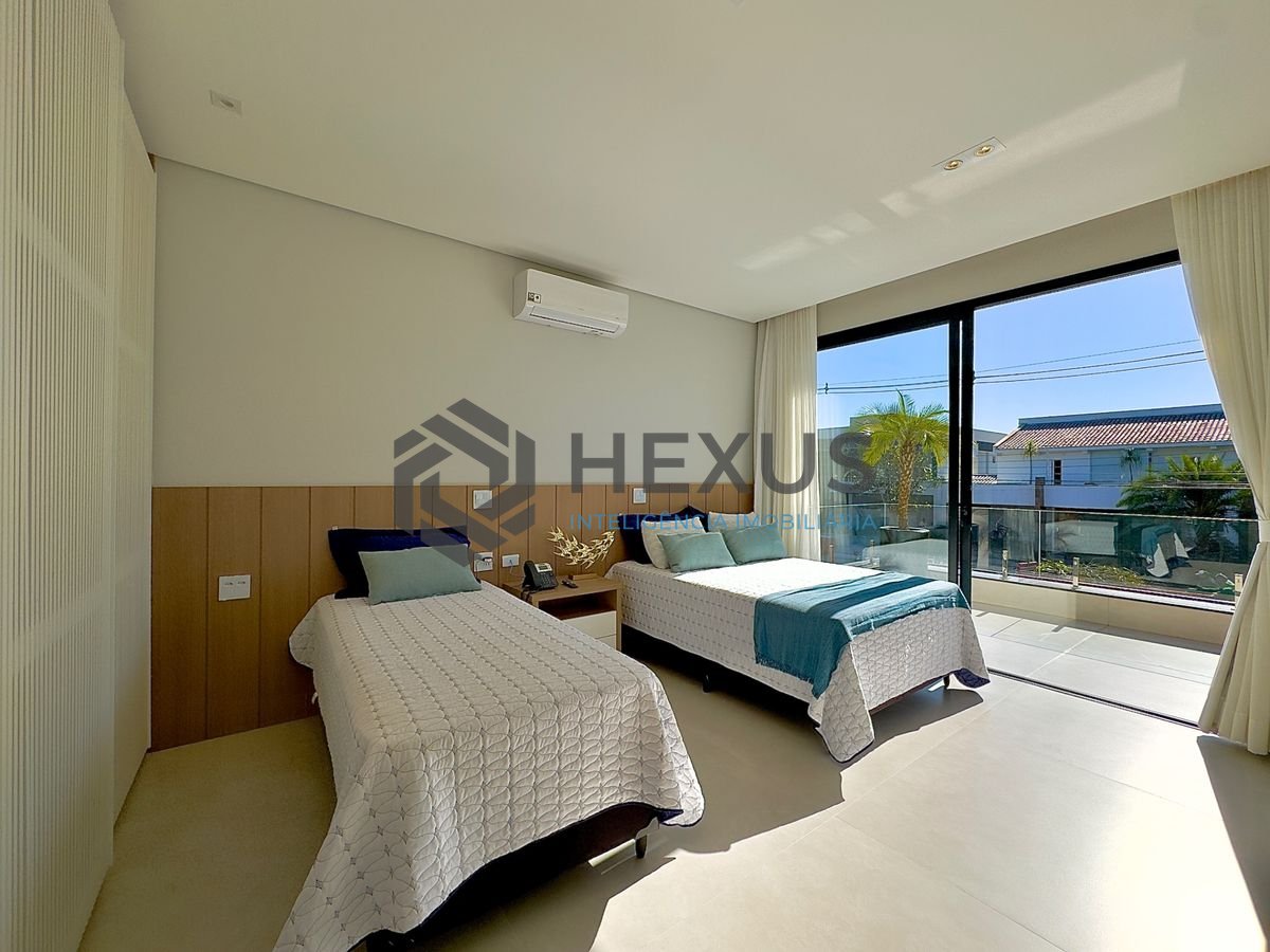 Foto 46 de Casa de alto padrão com piscina e área gourmet no Jardim Acapulco, Guarujá